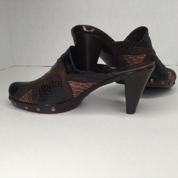 EUC Stuart Weitzman brown leather sabot, sandals. - Picture 11 of 14